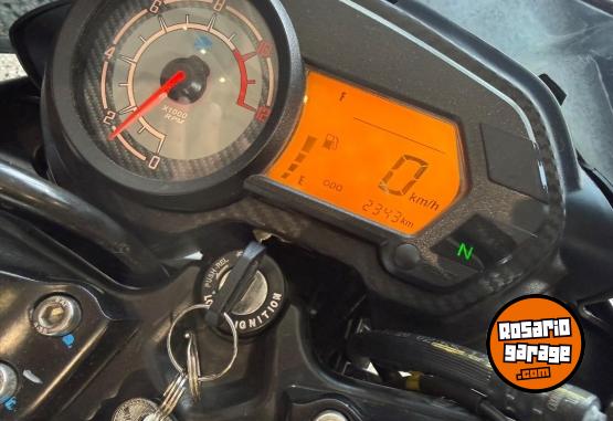 Motos - Bajaj Rowser 125 2026 Nafta 2300Km - En Venta