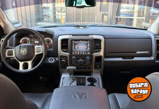 Camionetas - Chrysler RAM 1500 LARAMIE 4X4 2020 Nafta 68000Km - En Venta