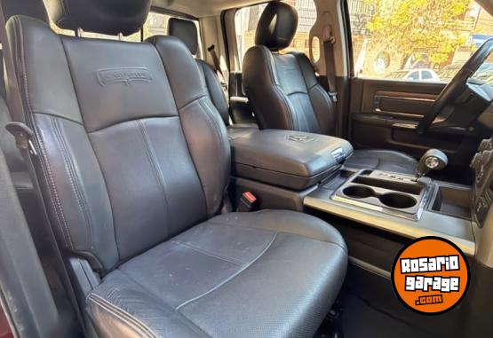 Camionetas - Chrysler RAM 1500 LARAMIE 4X4 2020 Nafta 68000Km - En Venta