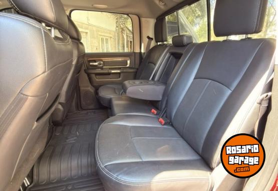 Camionetas - Chrysler RAM 1500 LARAMIE 4X4 2020 Nafta 68000Km - En Venta