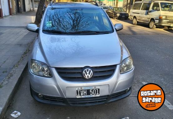 Autos - Volkswagen Suran 2010 Nafta 180000Km - En Venta