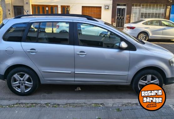 Autos - Volkswagen Suran 2010 Nafta 180000Km - En Venta