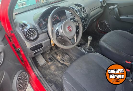 Autos - Fiat Gran siena 2015 GNC 130000Km - En Venta