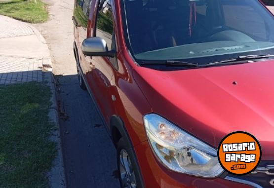 Utilitarios - Renault Kangoo 2023 Nafta 37000Km - En Venta