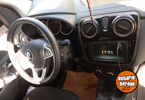 Utilitarios - Renault Kangoo 2023 Nafta 37000Km - En Venta