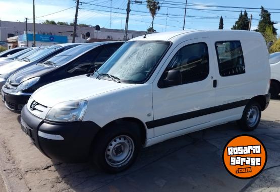 Utilitarios - Peugeot PEUGEOT PARNERT 2012 GNC 220320Km - En Venta
