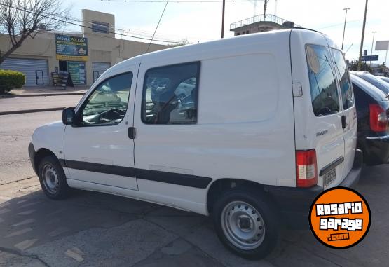 Utilitarios - Peugeot PEUGEOT PARNERT 2012 GNC 220320Km - En Venta