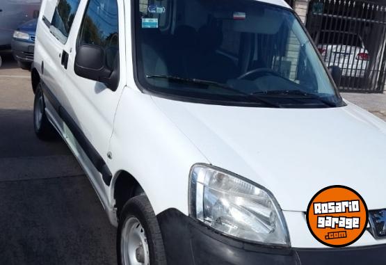 Utilitarios - Peugeot PEUGEOT PARNERT 2012 GNC 220320Km - En Venta
