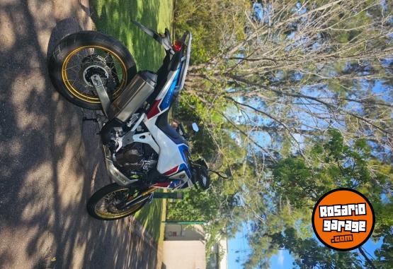 Motos - Honda Africa Twin 1100 2022 Nafta 2600Km - En Venta