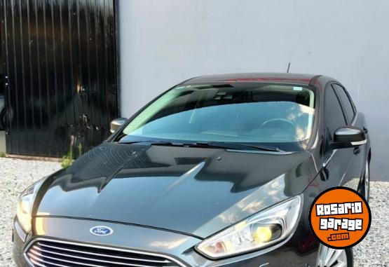 Autos - Ford FOCUS TITANIUM 2.0 2018 Nafta 243000Km - En Venta