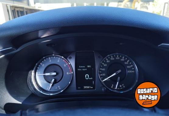 Camionetas - Toyota Hilux DC SR 2.4 TDI MT 2025 Diesel 39500Km - En Venta