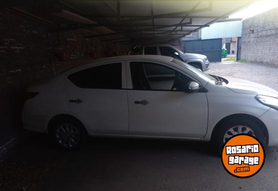 Autos - Nissan Versa 2020 Nafta 100000Km - En Venta