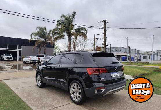 Autos - Volkswagen Taos Comfortline 1.4 TSI 2021 Nafta 129100Km - En Venta