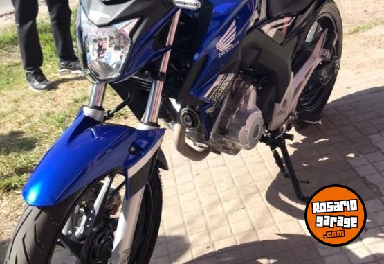 Motos - Honda Twister 250 2022 Nafta 2800Km - En Venta