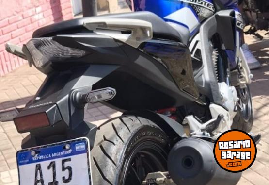 Motos - Honda Twister 250 2022 Nafta 2800Km - En Venta