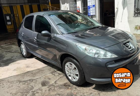 Autos - Peugeot 207 Compact 2015 Nafta 121200Km - En Venta