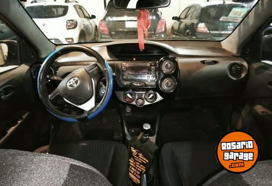 Autos - Toyota Etios Sedan X 1.5 2019 GNC 408000Km - En Venta