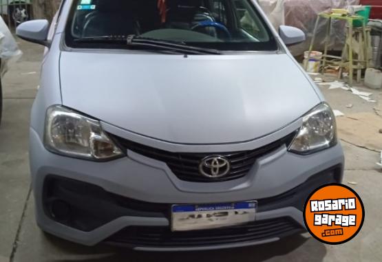 Autos - Toyota Etios Sedan X 1.5 2019 GNC 408000Km - En Venta
