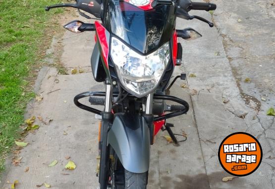 Motos - Bajaj Rouser NS125 2022 Nafta 21000Km - En Venta