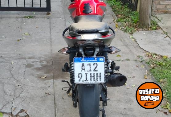 Motos - Bajaj Rouser NS125 2022 Nafta 21000Km - En Venta