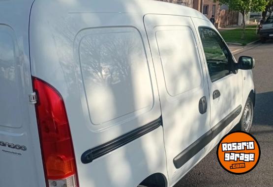Utilitarios - Renault Kangoo 1.6 2017 Nafta 106000Km - En Venta