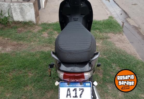 Motos - Motomel Blitz Plus 2023 Nafta 18000Km - En Venta