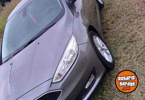Autos - Ford Focus 2018 Nafta 96000Km - En Venta