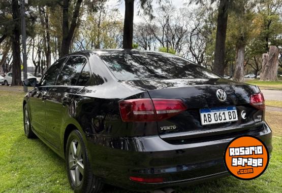 Autos - Volkswagen Vento 2017 Nafta 108000Km - En Venta