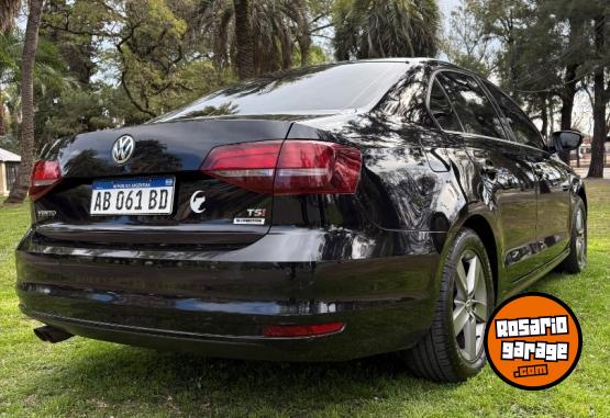 Autos - Volkswagen Vento 2017 Nafta 108000Km - En Venta