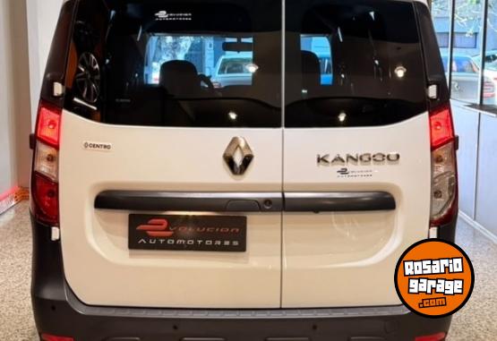 Utilitarios - Renault KANGOO EXPRESS 2024 Nafta 29000Km - En Venta