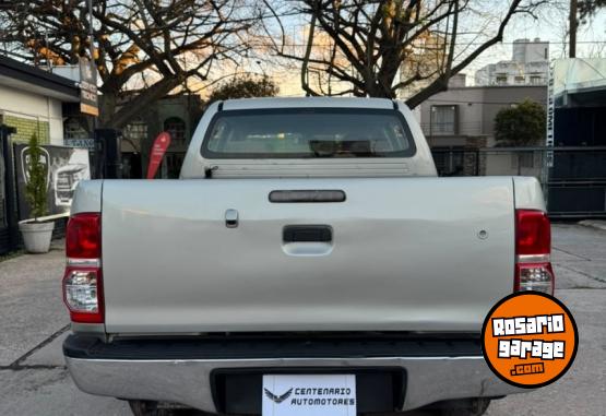 Camionetas - Toyota Hilux SRV 3.0 TDI 4x4 2014 Diesel 270000Km - En Venta
