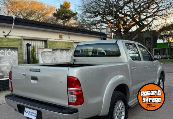 Camionetas - Toyota Hilux SRV 3.0 TDI 4x4 2014 Diesel 270000Km - En Venta