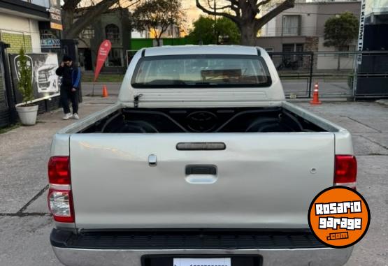 Camionetas - Toyota Hilux SRV 3.0 TDI 4x4 2014 Diesel 270000Km - En Venta