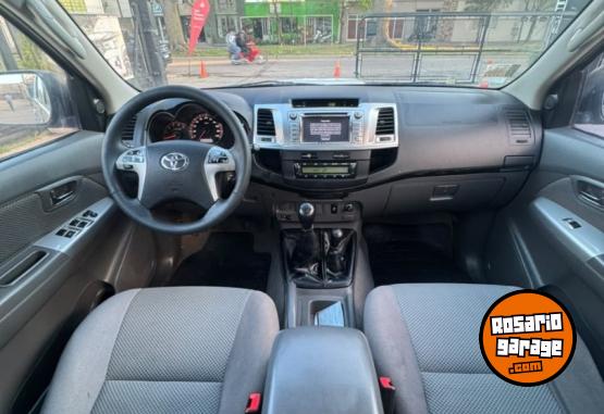 Camionetas - Toyota Hilux SRV 3.0 TDI 4x4 2014 Diesel 270000Km - En Venta