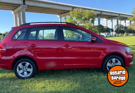 Autos - Volkswagen SURAN 1.6 TRENDLINE 2017 Nafta 118000Km - En Venta