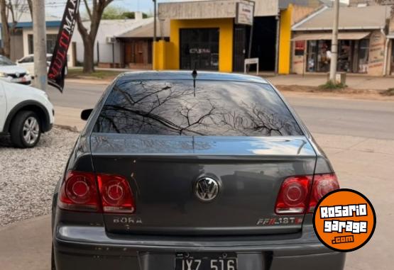 Autos - Volkswagen BORA 1.8T HIGHLINE CUERO 2011 Nafta 180000Km - En Venta