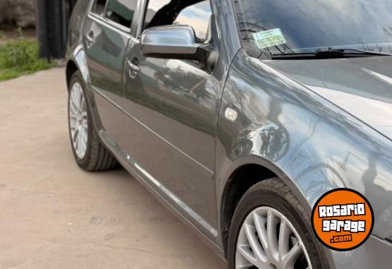 Autos - Volkswagen BORA 1.8T HIGHLINE CUERO 2011 Nafta 180000Km - En Venta