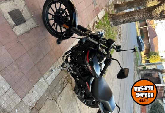 Motos - Bajaj Avenger 220 street 2020 Nafta 2180Km - En Venta