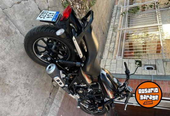 Motos - Bajaj Avenger 220 street 2020 Nafta 2180Km - En Venta