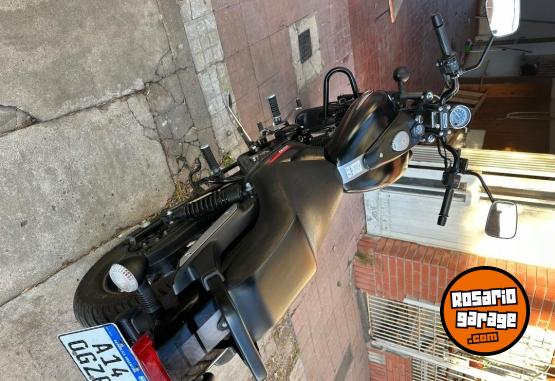 Motos - Bajaj Avenger 220 street 2020 Nafta 2180Km - En Venta