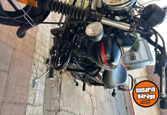 Motos - Bajaj Avenger 220 street 2020 Nafta 2180Km - En Venta