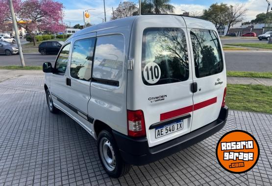 Utilitarios - Citroen BERLINGO FURGON 5ASIENTOS 2021 Diesel 60000Km - En Venta