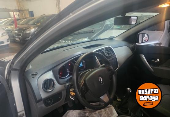 Autos - Renault Logan 2018 Nafta 30000Km - En Venta