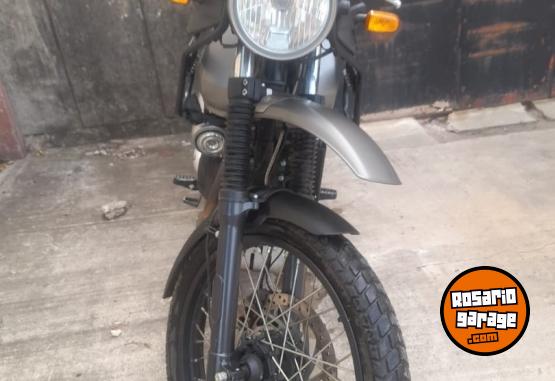 Motos - Royal Enfield HIMALAYAN 2023 Nafta 11000Km - En Venta