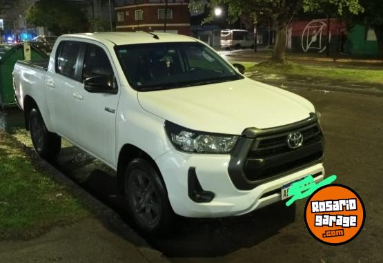 Camionetas - Toyota Hilux 2022 Diesel 122000Km - En Venta