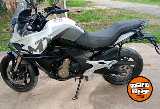 Motos - CF 650 MT 2024 Nafta 9600Km - En Venta