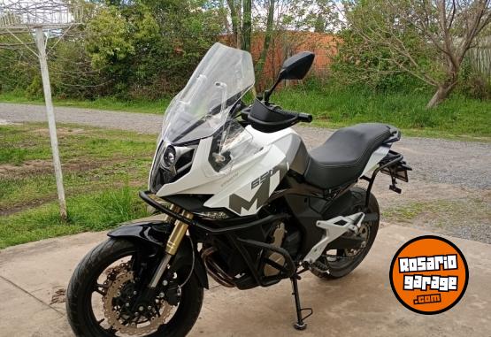 Motos - CF 650 MT 2024 Nafta 9600Km - En Venta