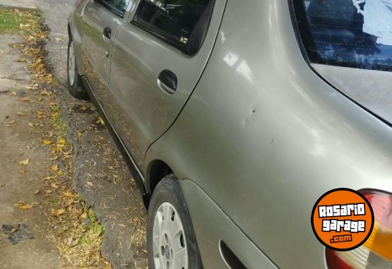 Autos - Fiat Siena 2002 Nafta 111111Km - En Venta