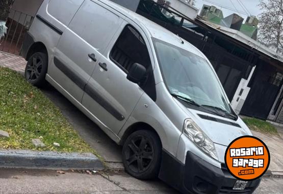Utilitarios - Peugeot Expert 2012 Diesel 400Km - En Venta
