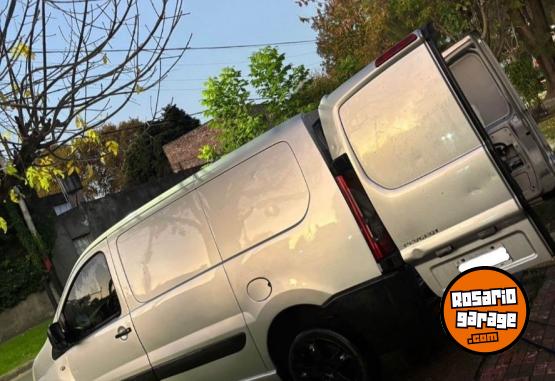 Utilitarios - Peugeot Expert 2012 Diesel 400Km - En Venta
